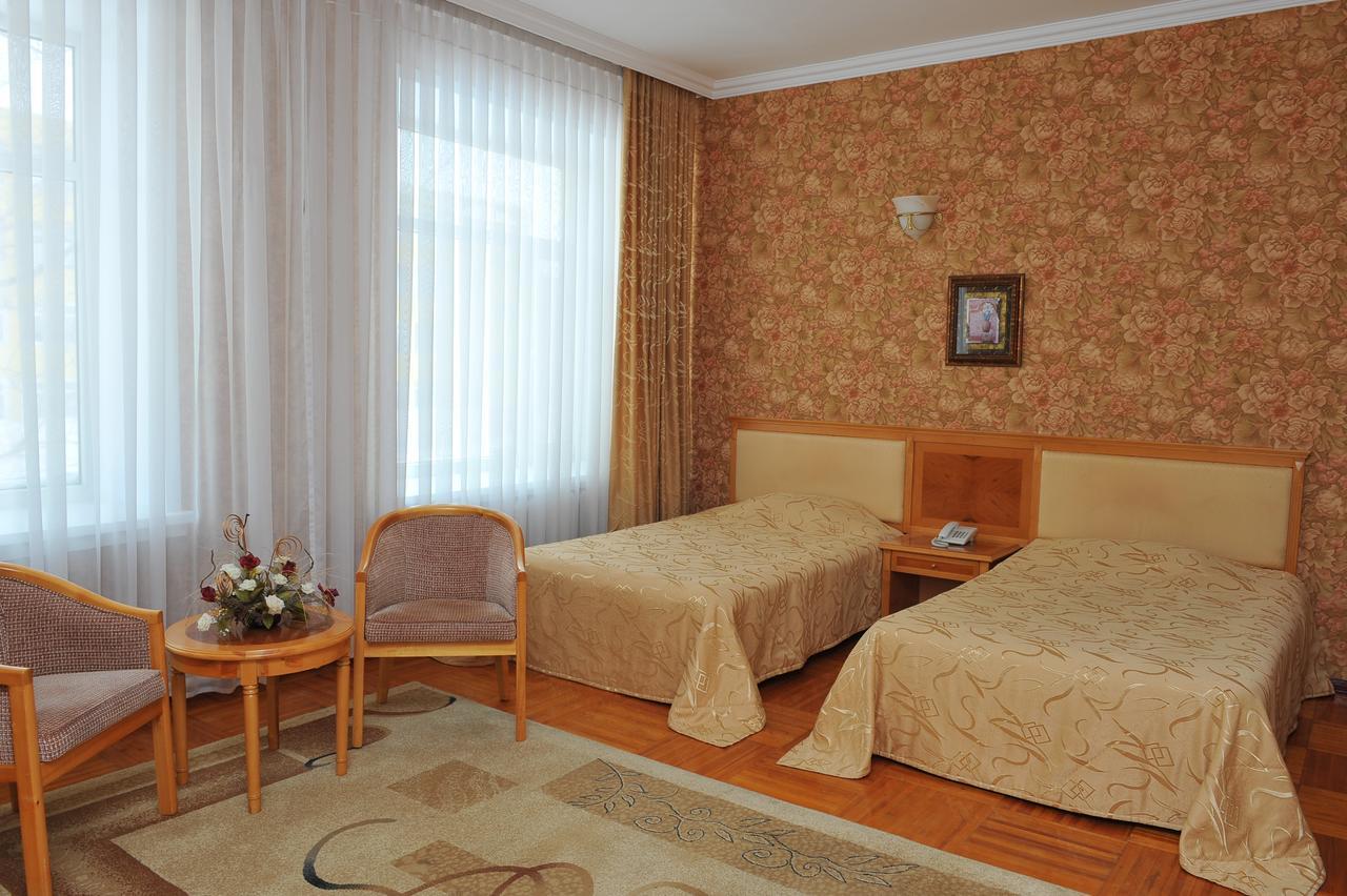 Gostinichny Komplex Germes Karagandy Екстериор снимка